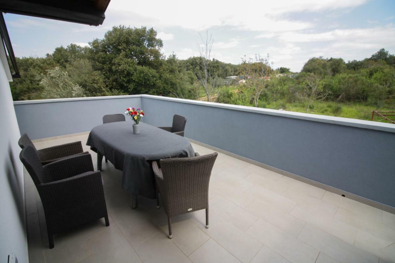 Sebi Apartment 300 M From Beach Rovinj Exteriör bild