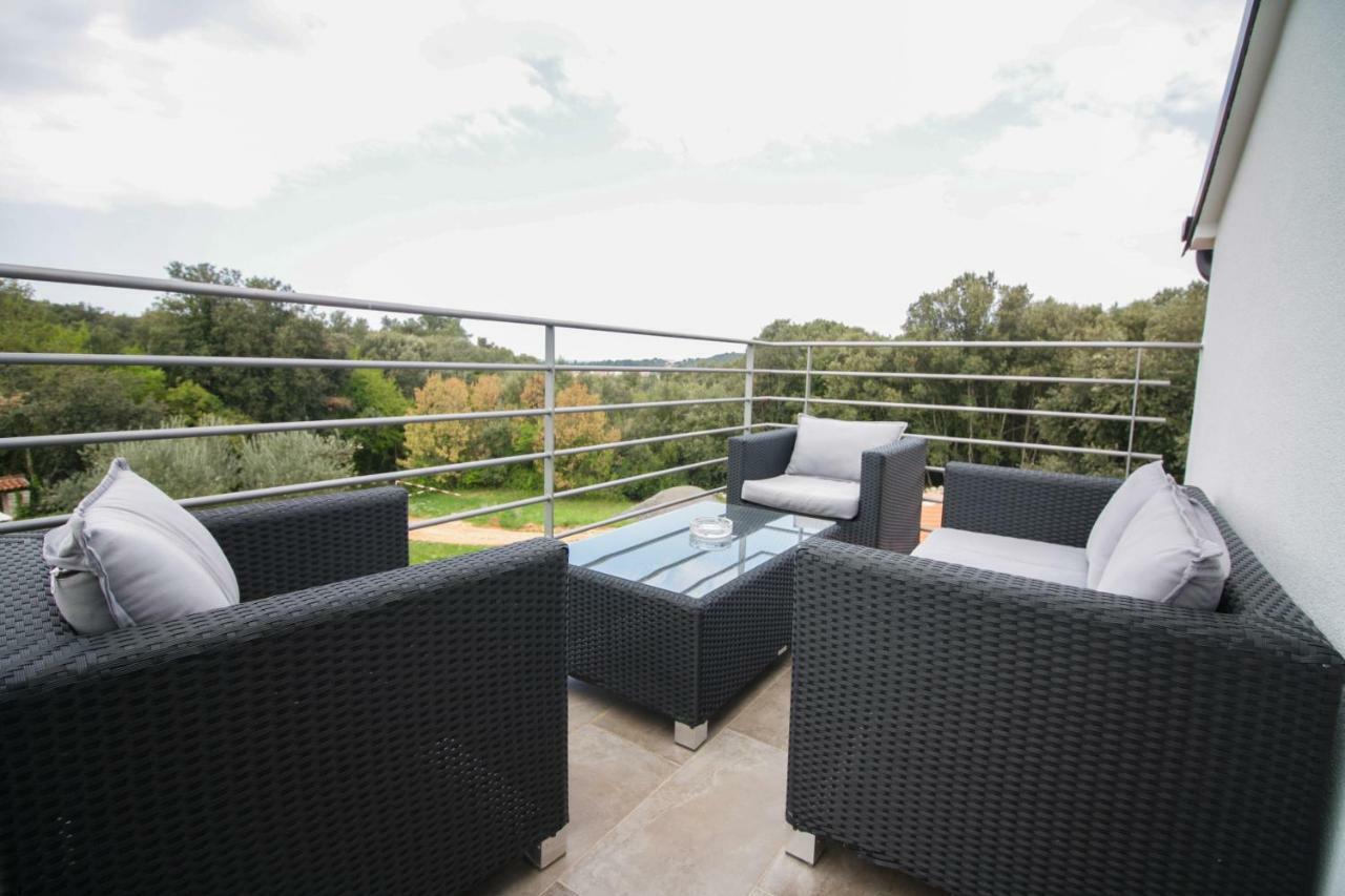 Sebi Apartment 300 M From Beach Rovinj Exteriör bild
